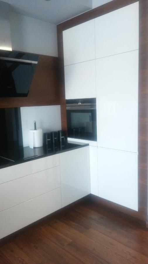 Apartament Berylowa 2 Apartment โคนิน ภายนอก รูปภาพ